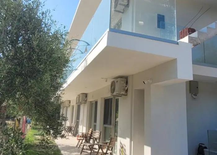 Apts *